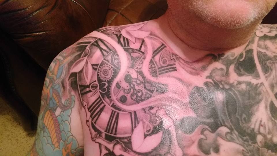 13754560_877292402403641_369911312711102