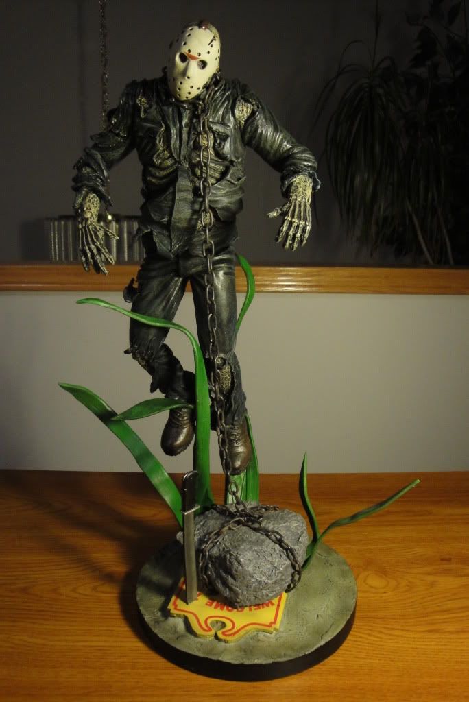 jason voorhees sideshow statue