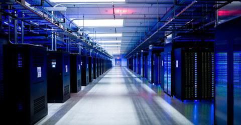 http://i879.photobucket.com/albums/ab356/yuanlidy/datacenter2.jpg