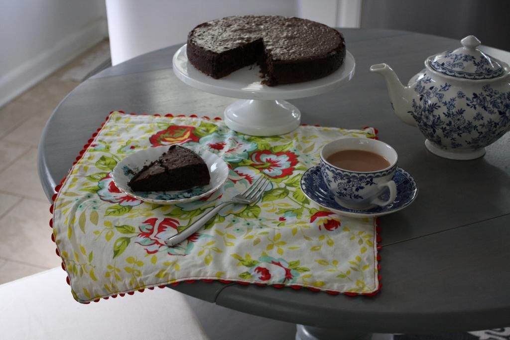 purl bee tutorial napkins with giant ric rac, ooey gooey chocolate cake recipe photo IMG_4784_zps24799cac.jpg